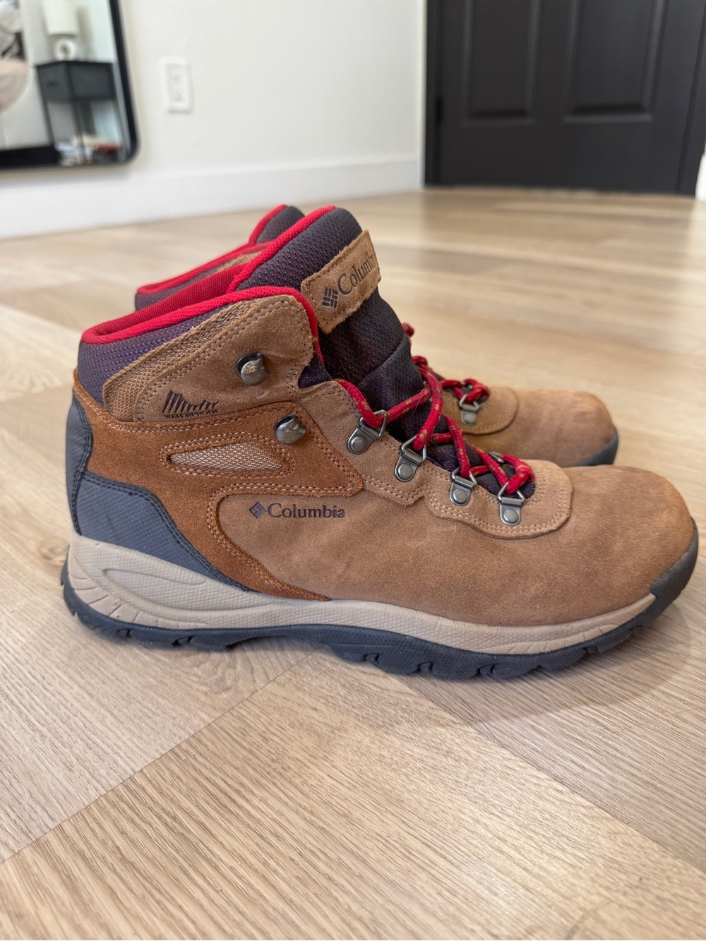 Columbia Women’s Hiking Boots